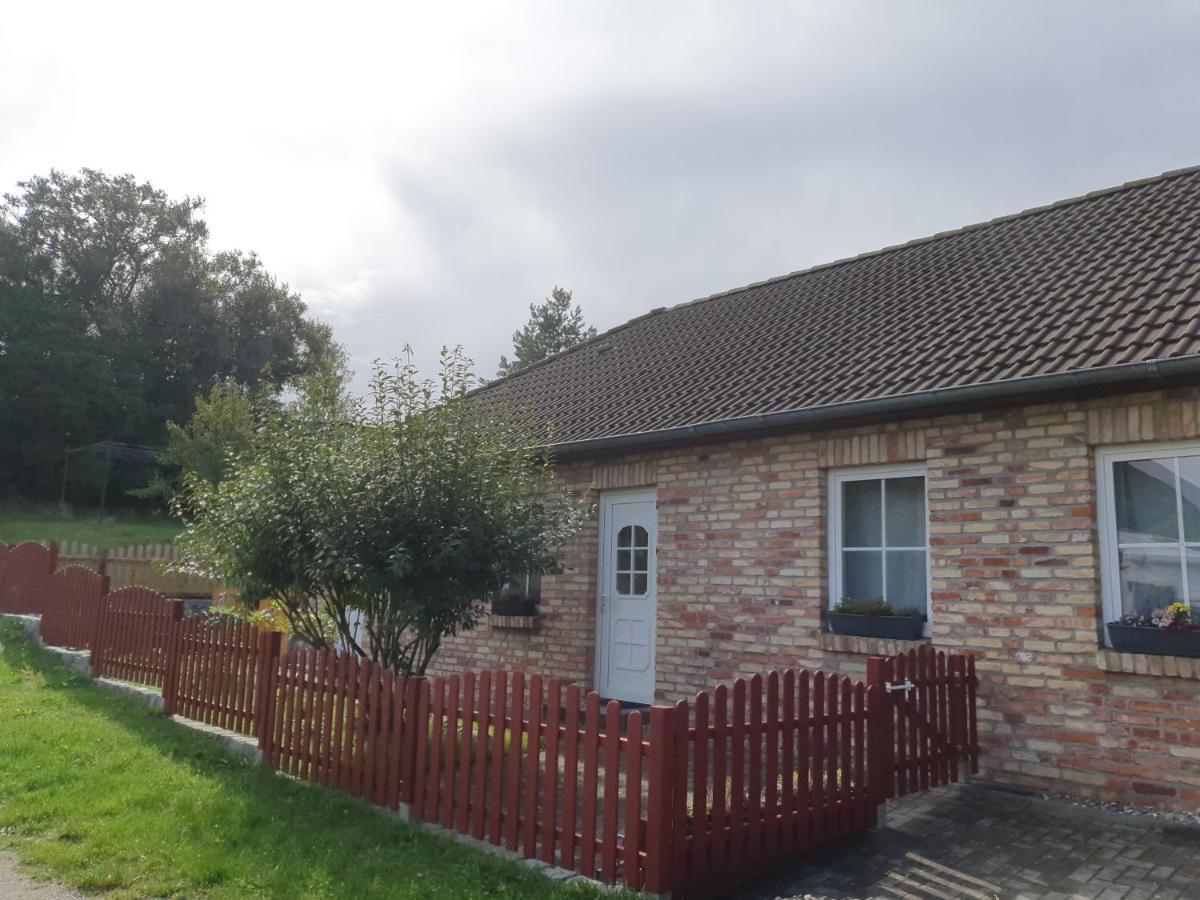 Ferienwohnungen Rügen-Glück Lohme Exterior foto